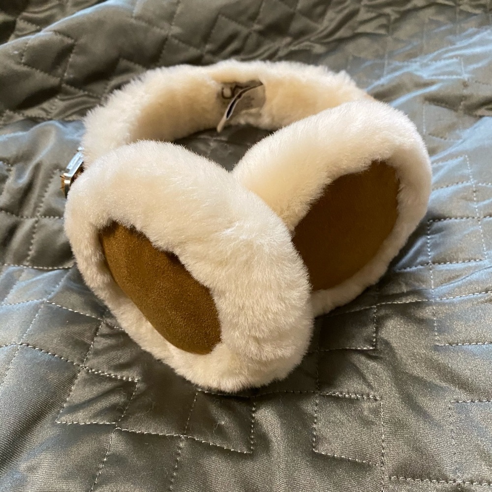 NWT Ugg Ear Muffs